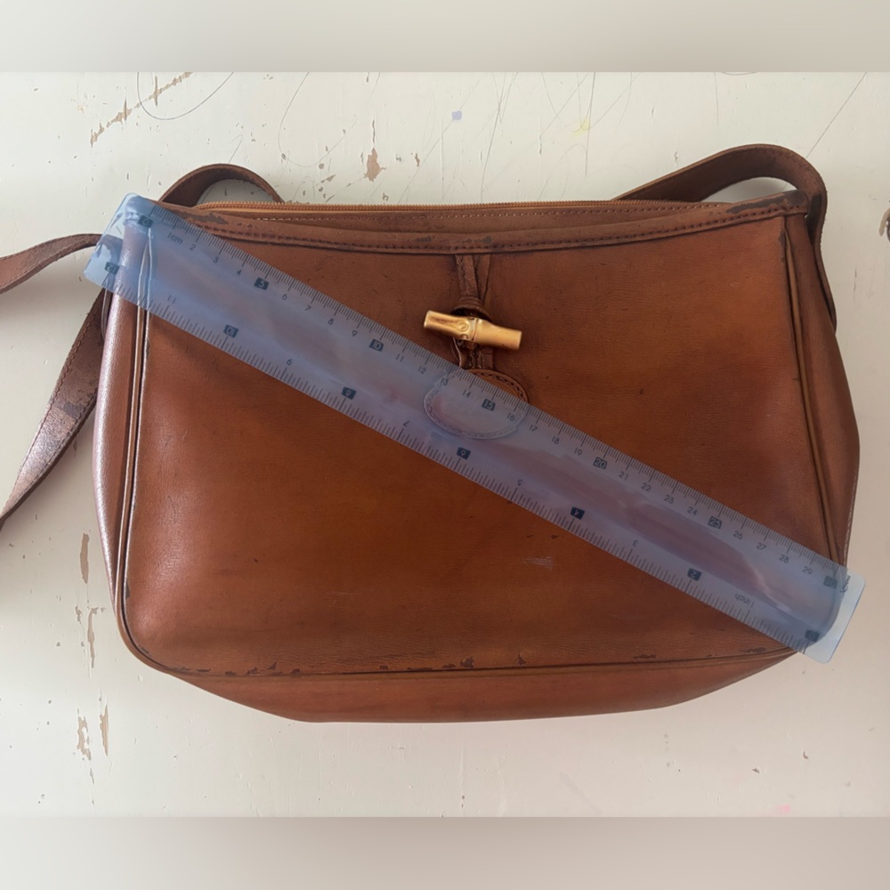 Longchamp Classic Brown Leather Shoulder Bag with Gold Accent - Picture 8 of 13
